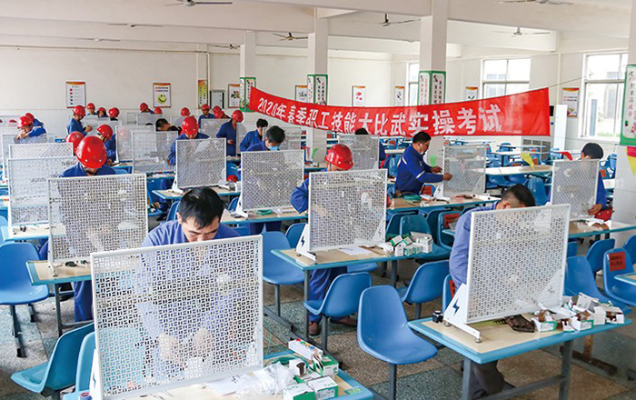 公司組織職工技能大比武活動(dòng)